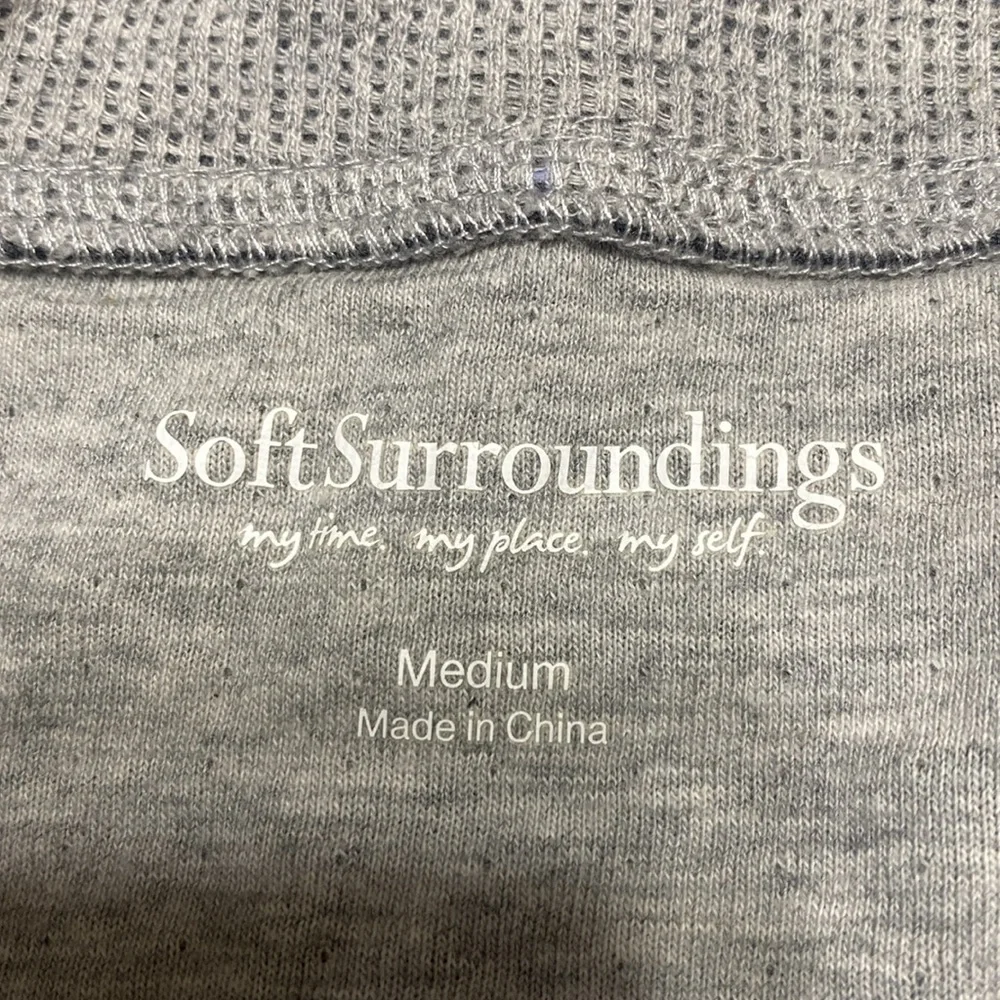 Soft surroundings gray striped v neck knit long sleeve dress size medium